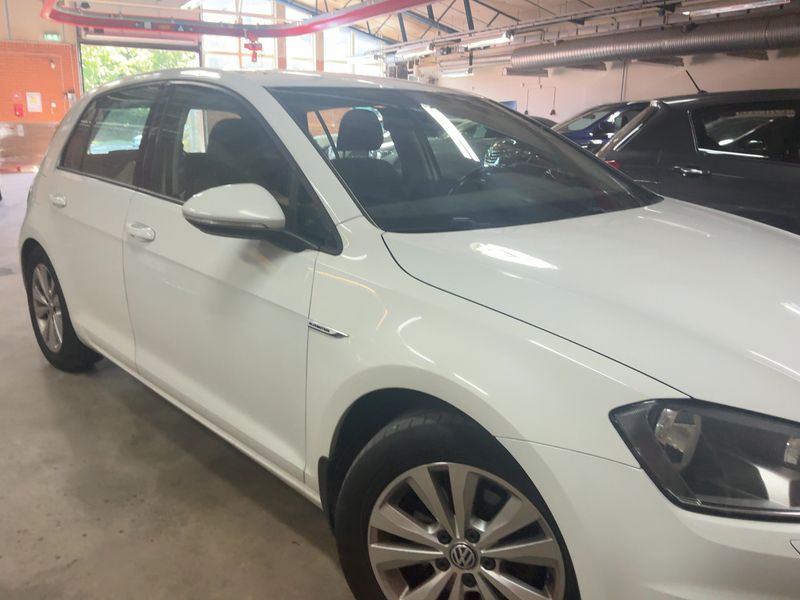 Volkswagen Golf VII 1.6 TDI Comfortline BlueMotion Tech 2014 – снимка 12