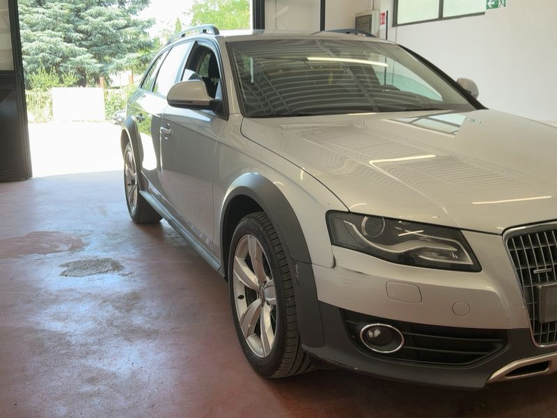 Audi A4 Allroad 2.0 TDI 2009 – снимка на щета