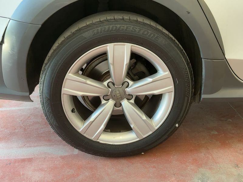 Audi A4 Allroad 2.0 TDI 2009 – снимка 18