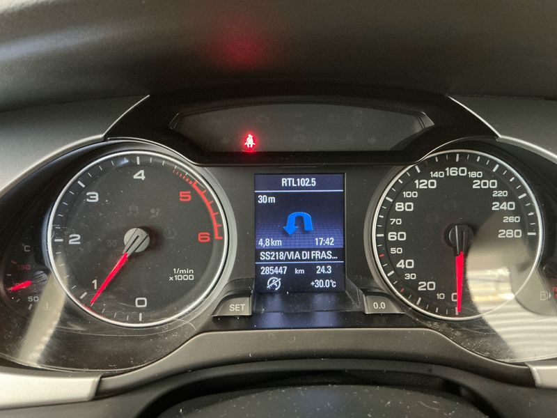 Audi A4 Allroad 2.0 TDI 2009 – снимка 13