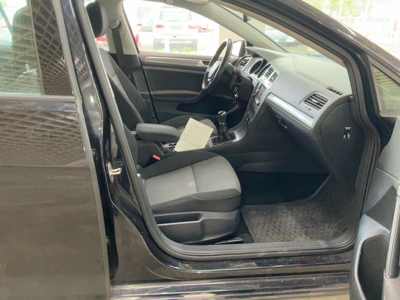 Volkswagen Golf VII 1.6 TDI Trendline BlueMotion Tech 2014 – снимка 16