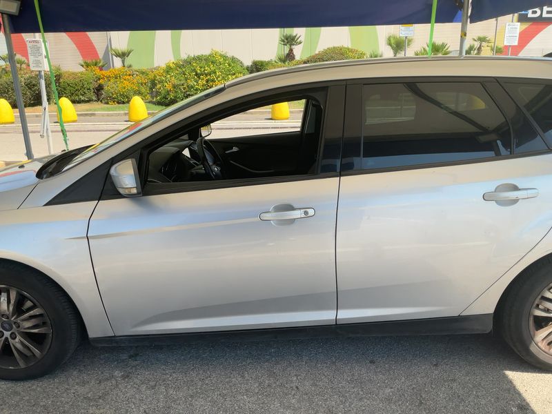 Ford Focus 1.6 TDCi 2013 – снимка 4