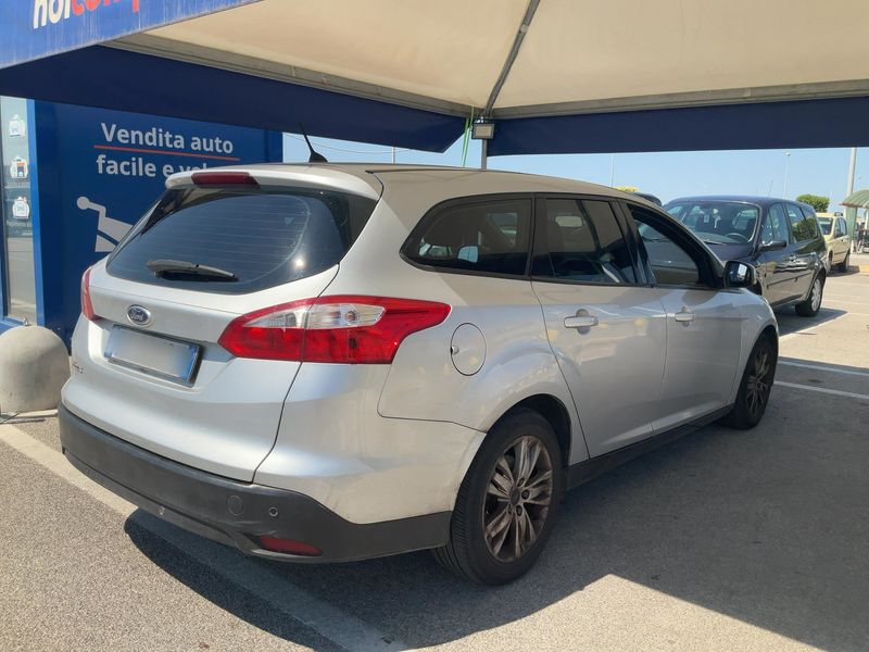 Ford Focus 1.6 TDCi 2013 – снимка 8