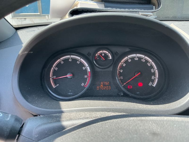 Opel Corsa 1.0 Basis 2007 – снимка 4
