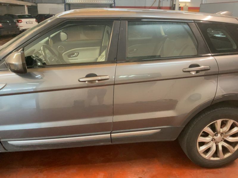 Land Rover Evoque 2.0 Td4 SE 2015 – снимка 4