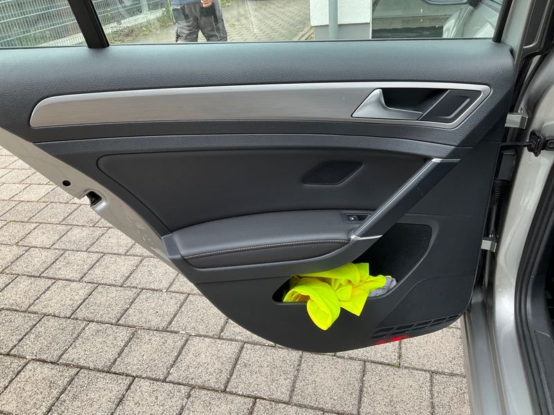 Volkswagen Golf VII 2.0 TDI Comfortline BlueMotion Tech 2014 – снимка 28