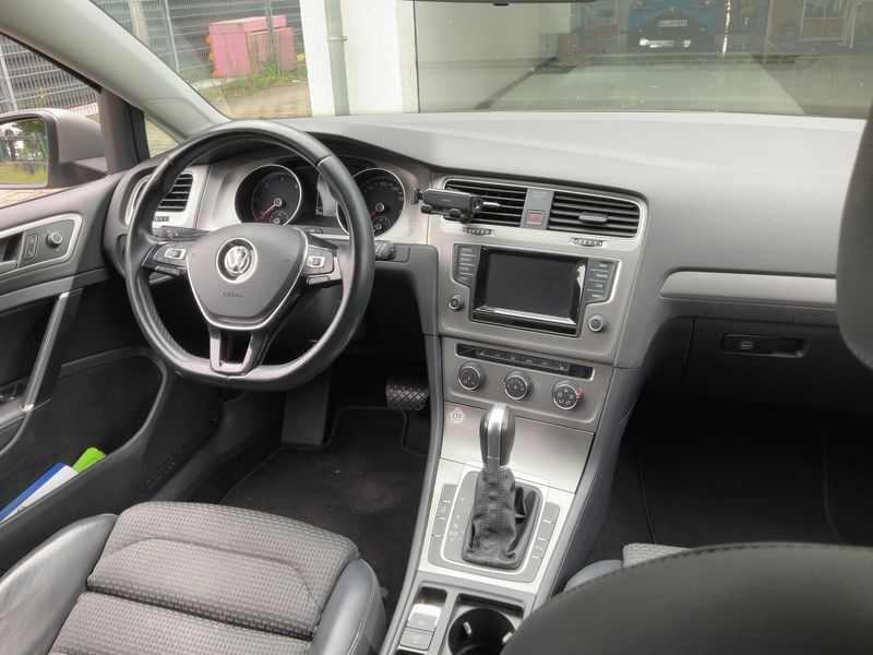 Volkswagen Golf VII 2.0 TDI Comfortline BlueMotion Tech 2014 – снимка 18