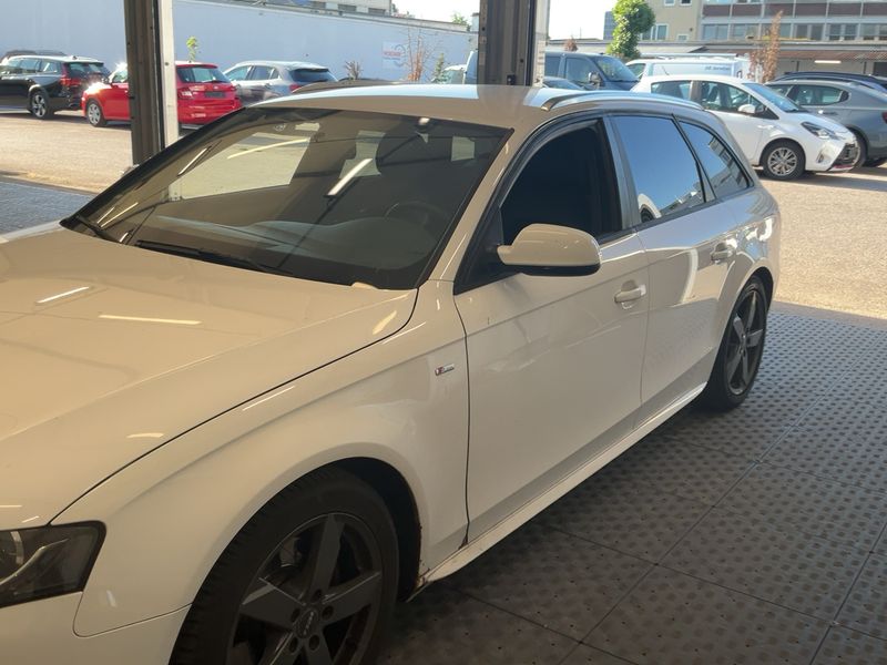Audi A4 2.0 TFSI S line Sportpaket plus 2011 – снимка 2