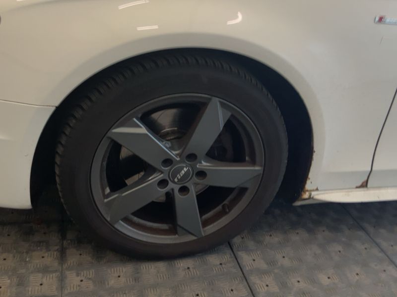Audi A4 2.0 TFSI S line Sportpaket plus 2011 – снимка 3