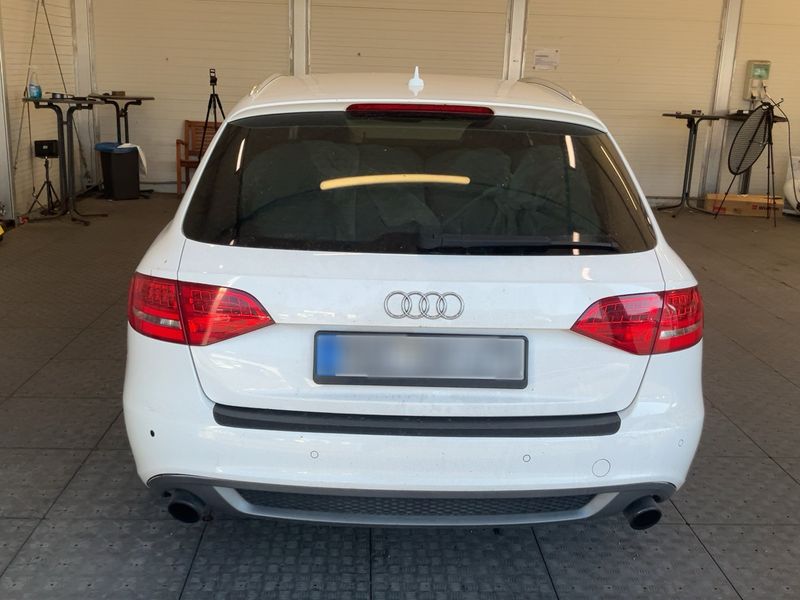 Audi A4 2.0 TFSI S line Sportpaket plus 2011 – снимка 7