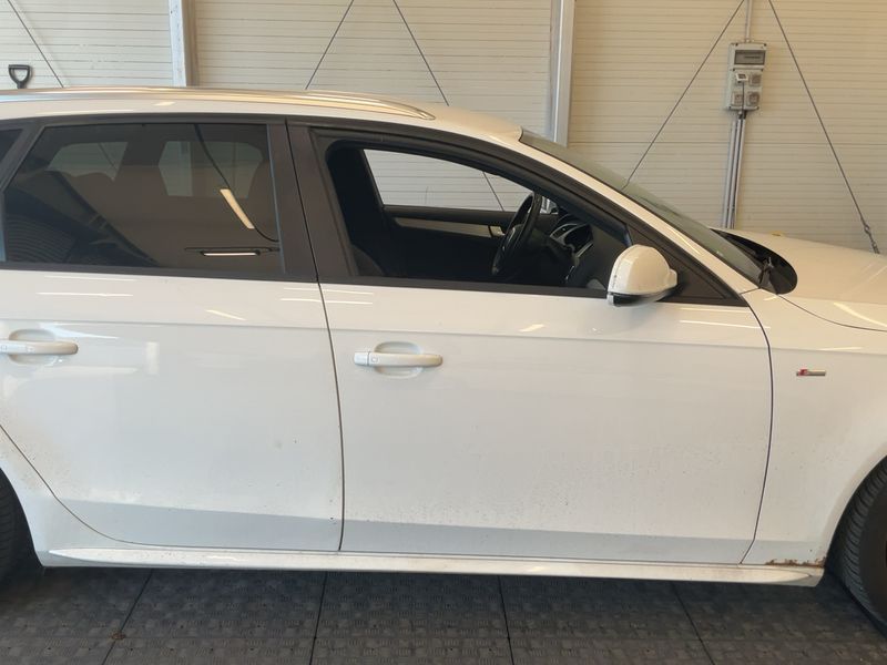 Audi A4 2.0 TFSI S line Sportpaket plus 2011 – снимка 10