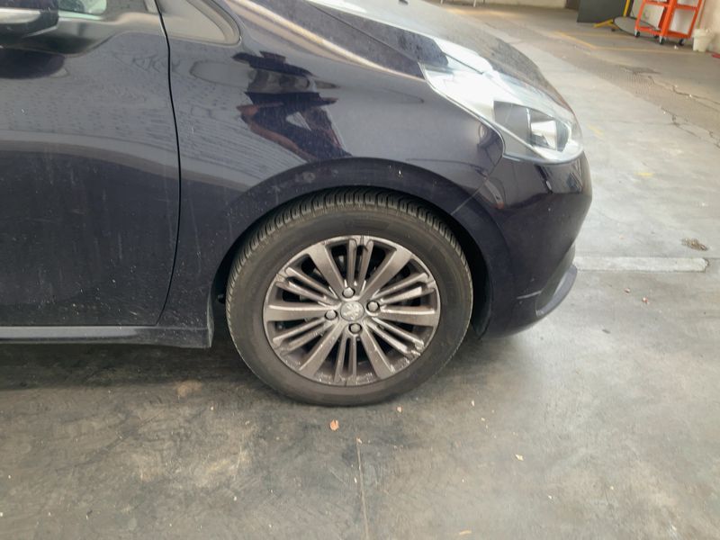 Peugeot 208 1.6 Blue-HDi Active 2016 – снимка 11