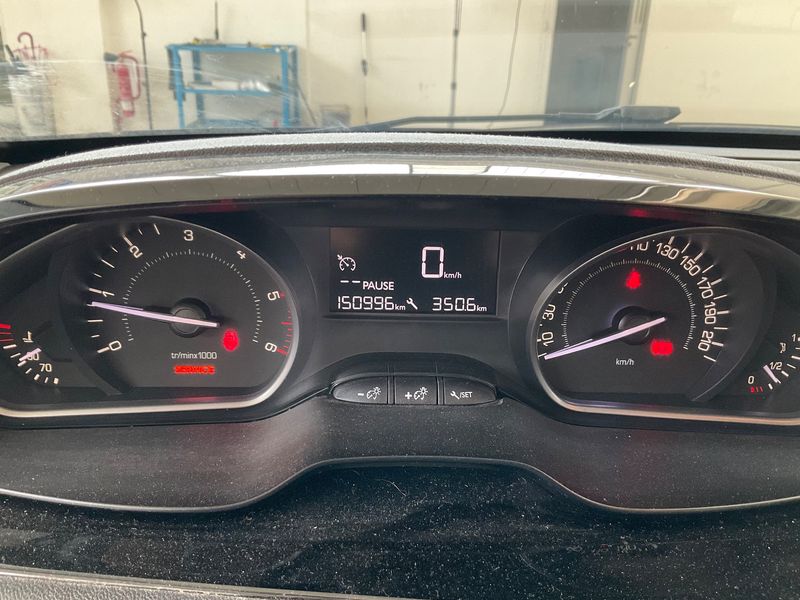 Peugeot 208 1.6 Blue-HDi Active 2016 – снимка 18