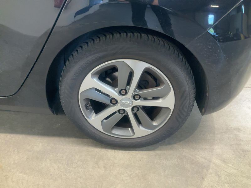 Hyundai i30 1.6 CRDi Passion blue 2016 – снимка 5