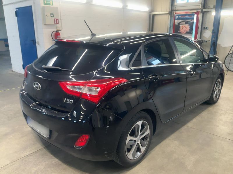 Hyundai i30 1.6 CRDi Passion blue 2016 – снимка 8