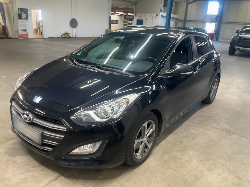 Hyundai i30 1.6 CRDi Passion blue 2016 – снимка 1