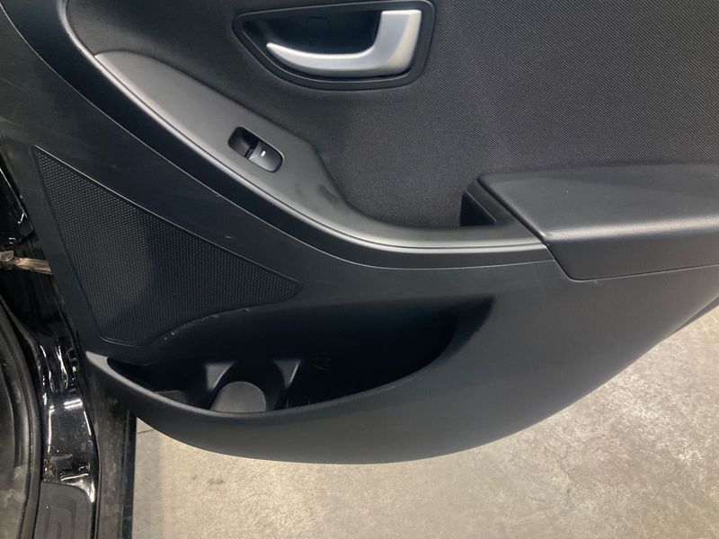 Hyundai i30 1.6 CRDi Passion blue 2016 – снимка 25