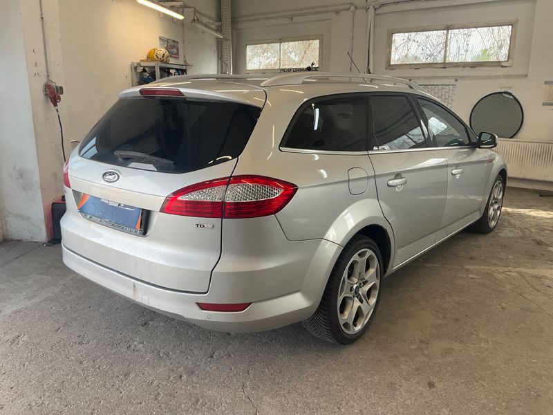 Ford Mondeo 2.2 TDCi Titanium 2010 – снимка 2