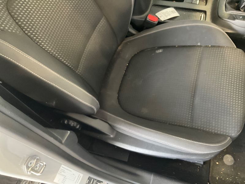 Ford Focus 1.5 TDCi EcoBlue Business 2019 – снимка 30