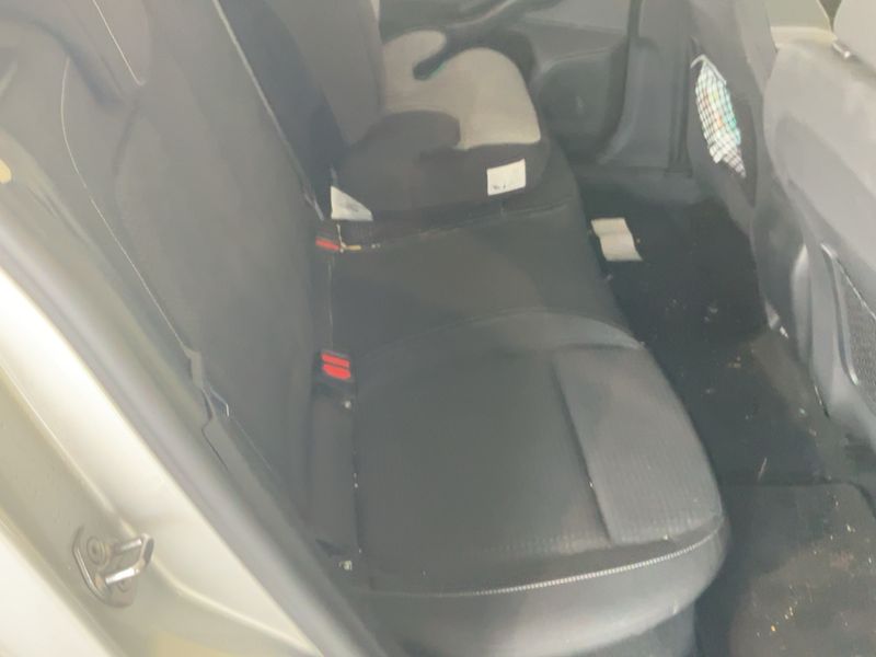 Ford Focus 1.5 TDCi EcoBlue Business 2019 – снимка 19