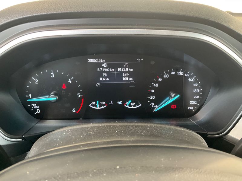 Ford Focus 1.5 TDCi EcoBlue Business 2019 – снимка 18