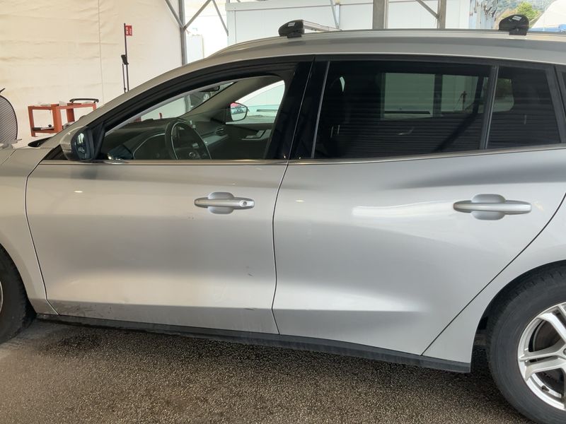 Ford Focus 1.5 TDCi EcoBlue Business 2019 – снимка 4
