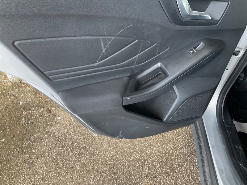 Ford Focus 1.5 TDCi EcoBlue Business 2019 – снимка 32
