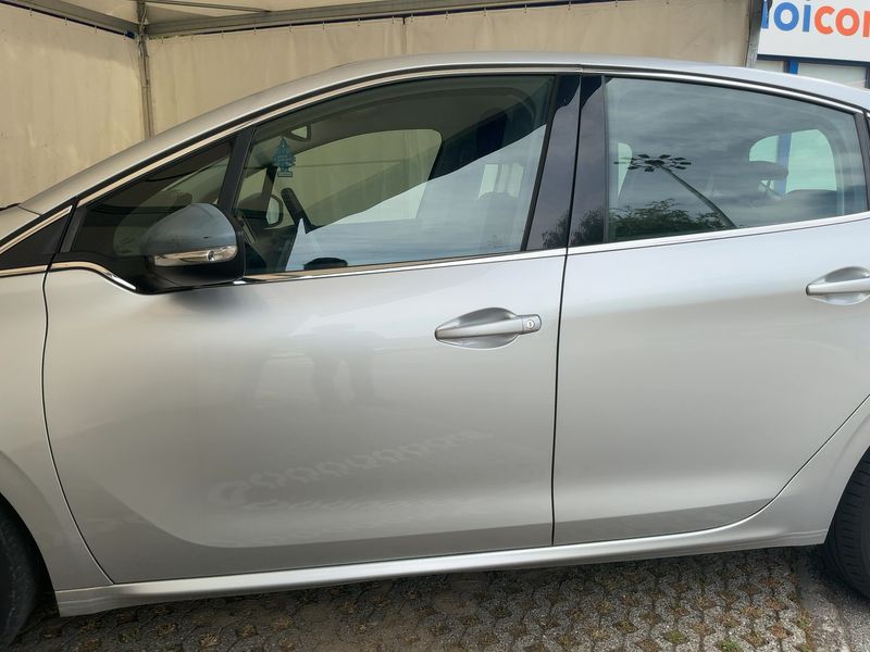 Peugeot 208 1.6 HDi Allure 2014 – снимка 4