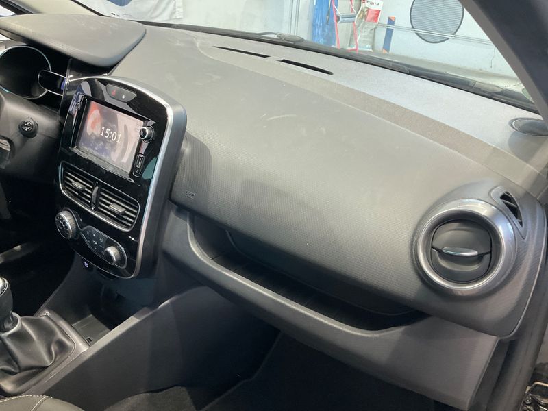 Renault Clio 0.9 Energy Limited 2018 – снимка 26