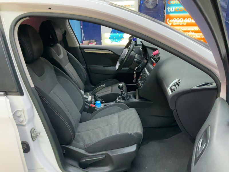 Citroen C4 1.6 e-HDi Collection 2014 – снимка 16