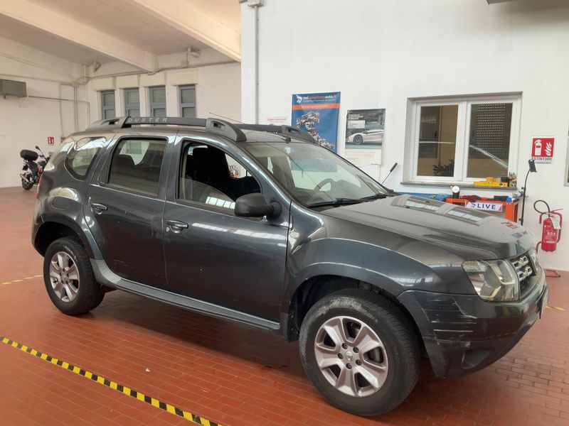 Dacia Duster 1.5 dCi Laureate 4x2 2014 – снимка 12