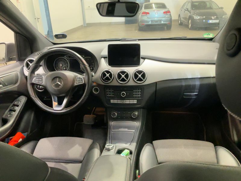 Mercedes-Benz B-Klasse B 220 CDI Urban 2016 – снимка 18