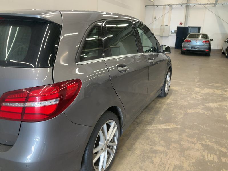 Mercedes-Benz B-Klasse B 220 CDI Urban 2016 – снимка 8