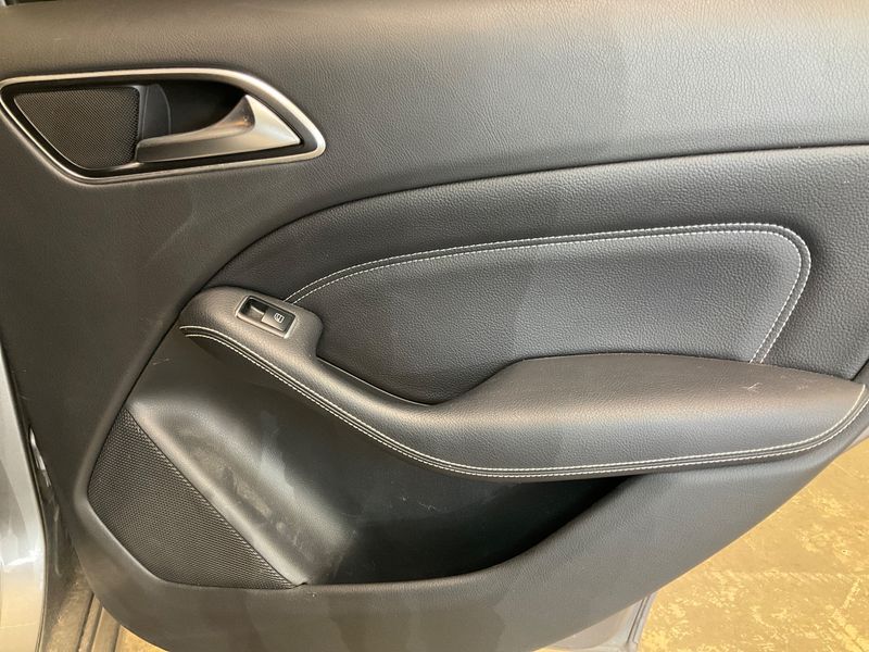 Mercedes-Benz B-Klasse B 220 CDI Urban 2016 – снимка 32