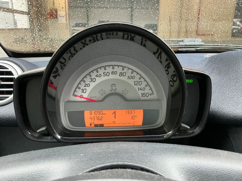 Smart fortwo 1.0 Micro Hybrid Drive pure 2011 – снимка 18