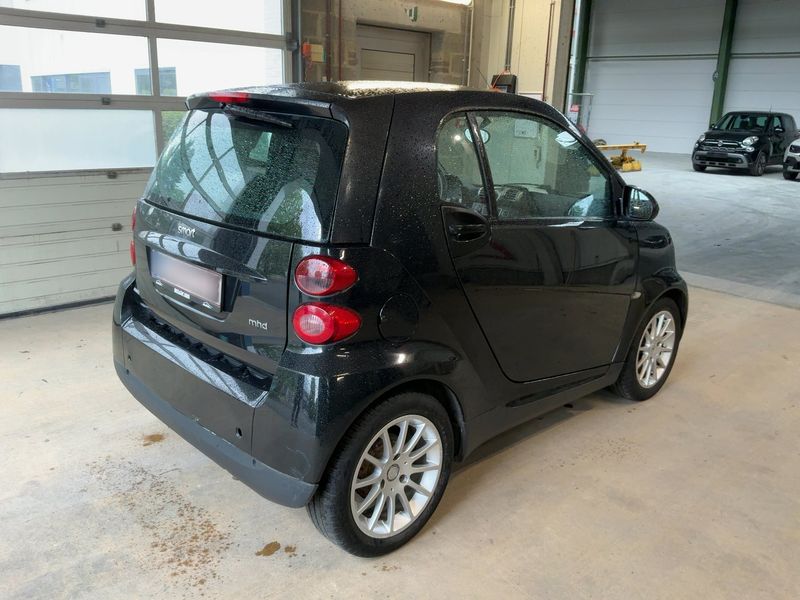 Smart fortwo 1.0 Micro Hybrid Drive pure 2011 – снимка 8