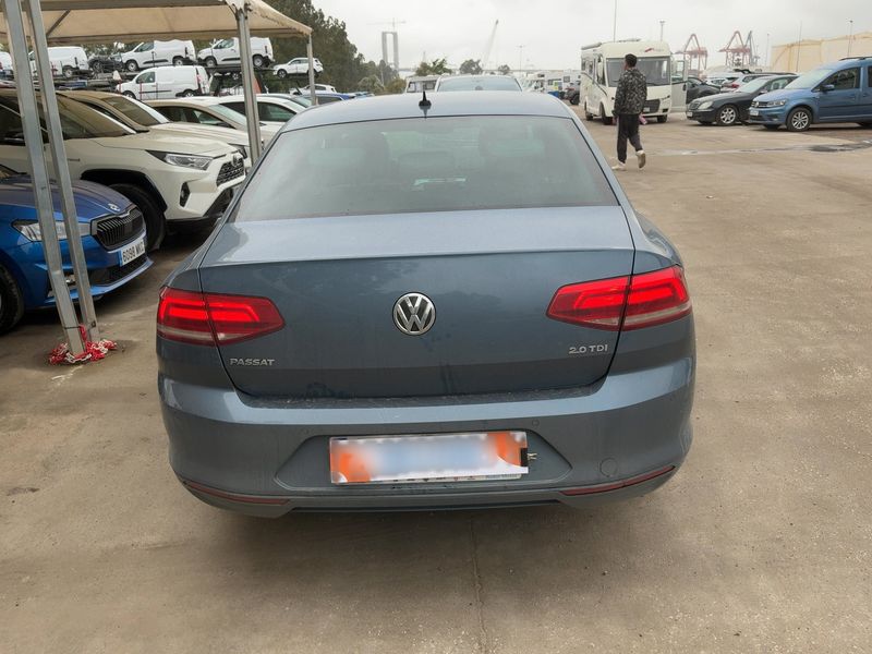 Volkswagen Passat 2.0 TDI Advance BlueMotion Tech 2017 – снимка 7