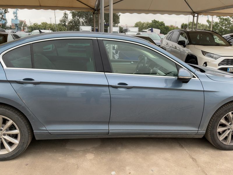 Volkswagen Passat 2.0 TDI Advance BlueMotion Tech 2017 – снимка 10