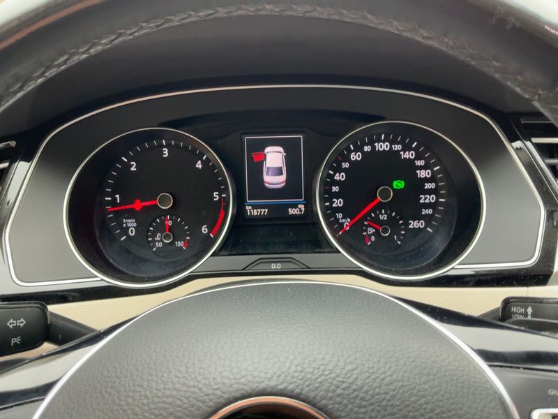 Volkswagen Passat 2.0 TDI Advance BlueMotion Tech 2017 – снимка 18