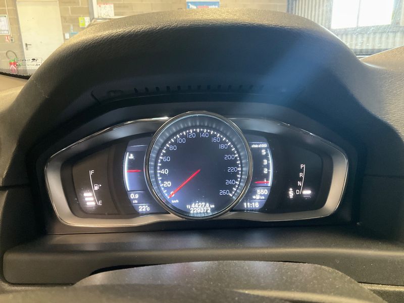 Volvo V70 2.0 D3 Summum 2016 – снимка 18