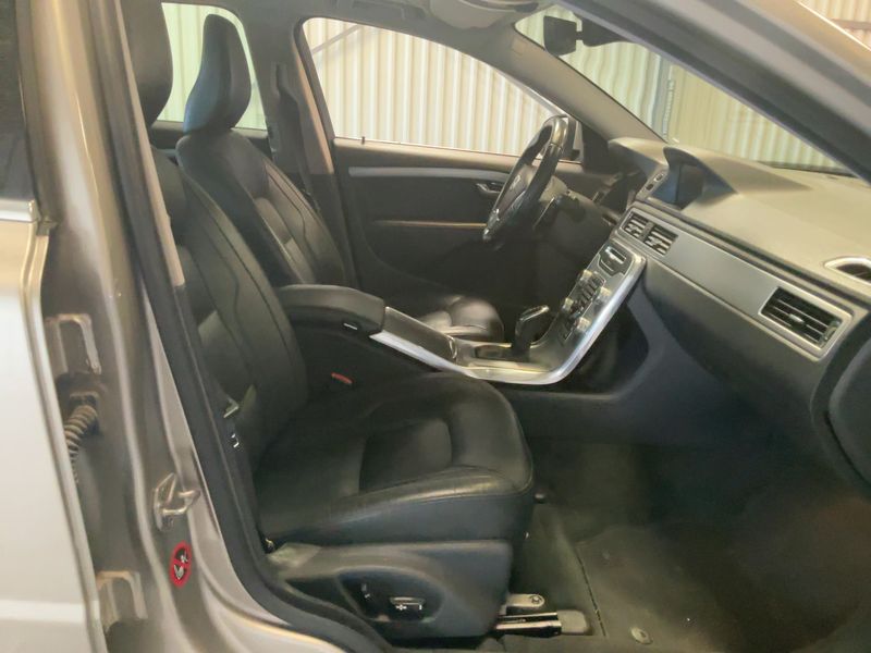 Volvo V70 2.0 D3 Summum 2016 – снимка 16