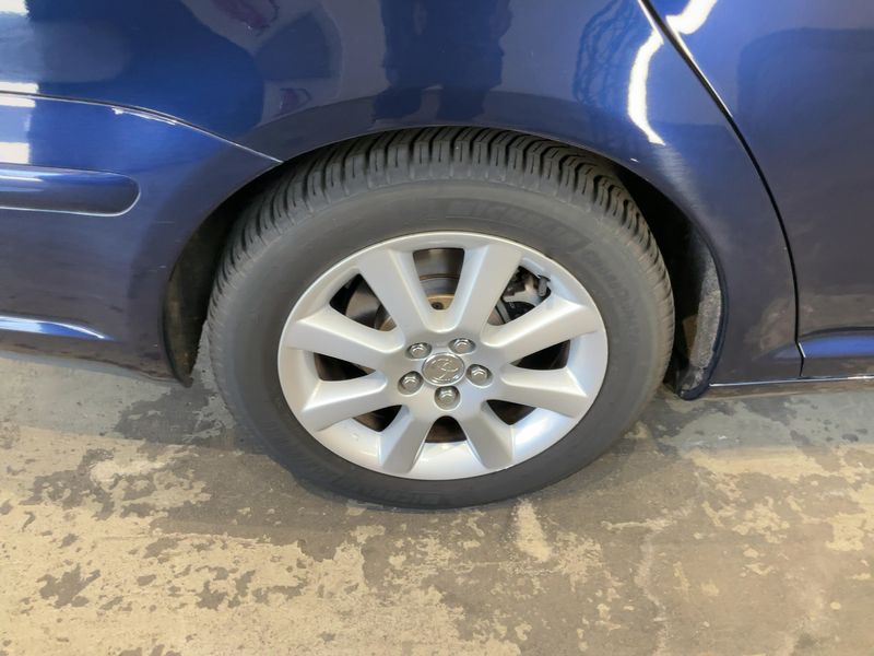 Toyota Avensis 1.8 Executive 2006 – снимка 9