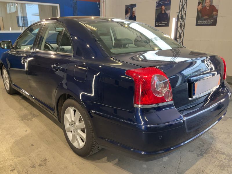 Toyota Avensis 1.8 Executive 2006 – снимка 6