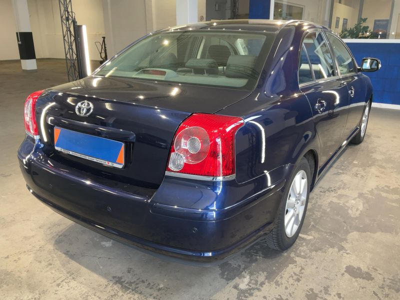 Toyota Avensis 1.8 Executive 2006 – снимка 8