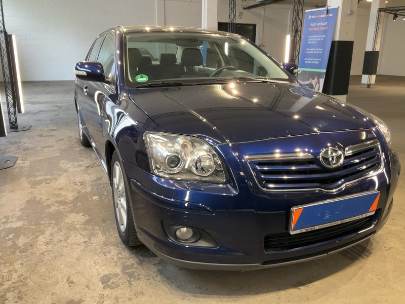 Toyota Avensis 1.8 Executive 2006 – снимка 12