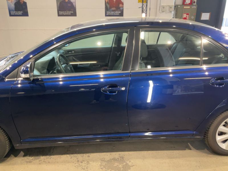 Toyota Avensis 1.8 Executive 2006 – снимка 4