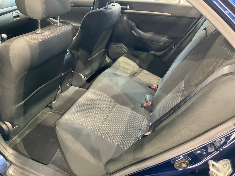 Toyota Avensis 1.8 Executive 2006 – снимка 38