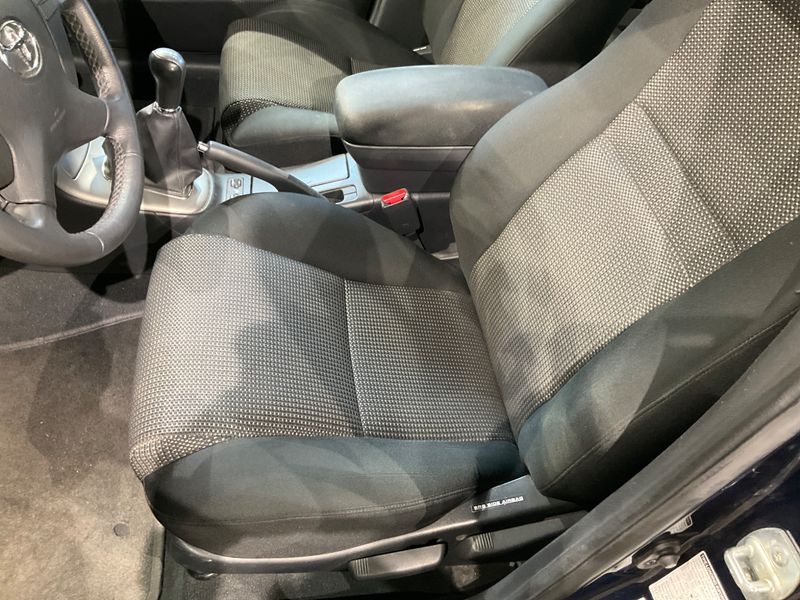Toyota Avensis 1.8 Executive 2006 – снимка 37