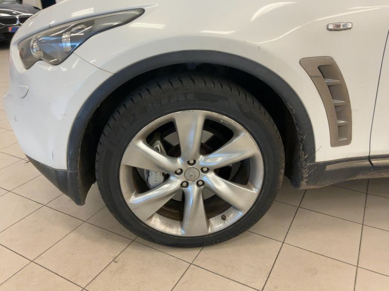 Infiniti FX 3.0 V6 Diesel FX30d S 2012 – снимка 3