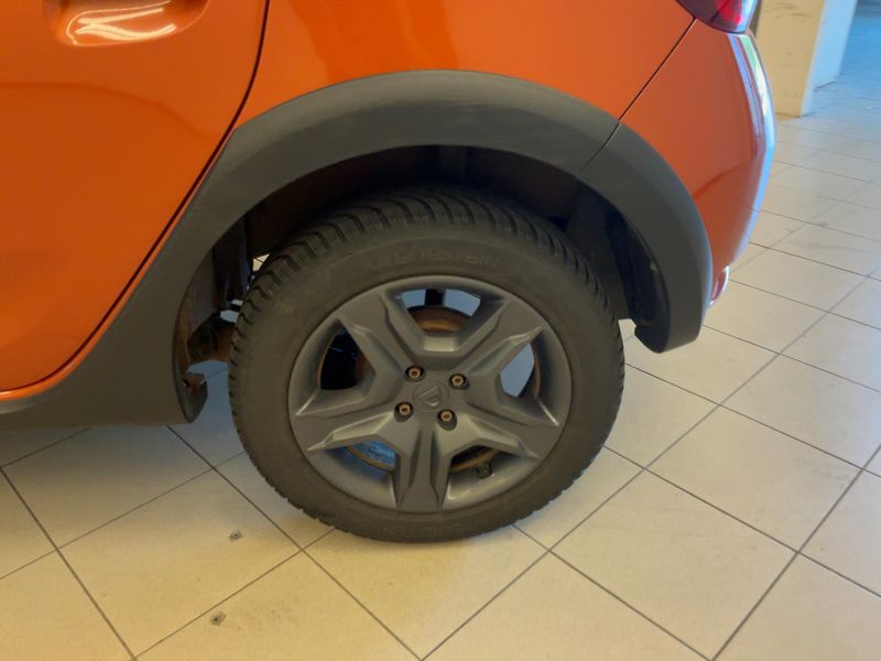 Dacia Sandero 1.5 dCi Stepway Celebration 2017 – снимка 18